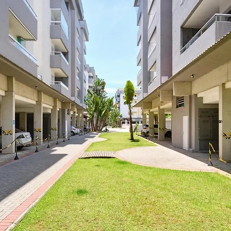Bh35 - Bh35: Ap Bonito Com Ar, Piscina E Varanda Gourmet Ubatuba Exterior photo